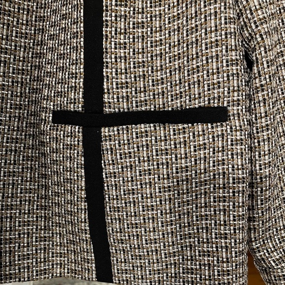 Kasper Women's Black and White, brown and white tweed open front size 18W jacket - Picture 3 of 6